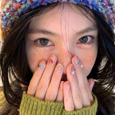 旅途中绽放的真挚友情花朵